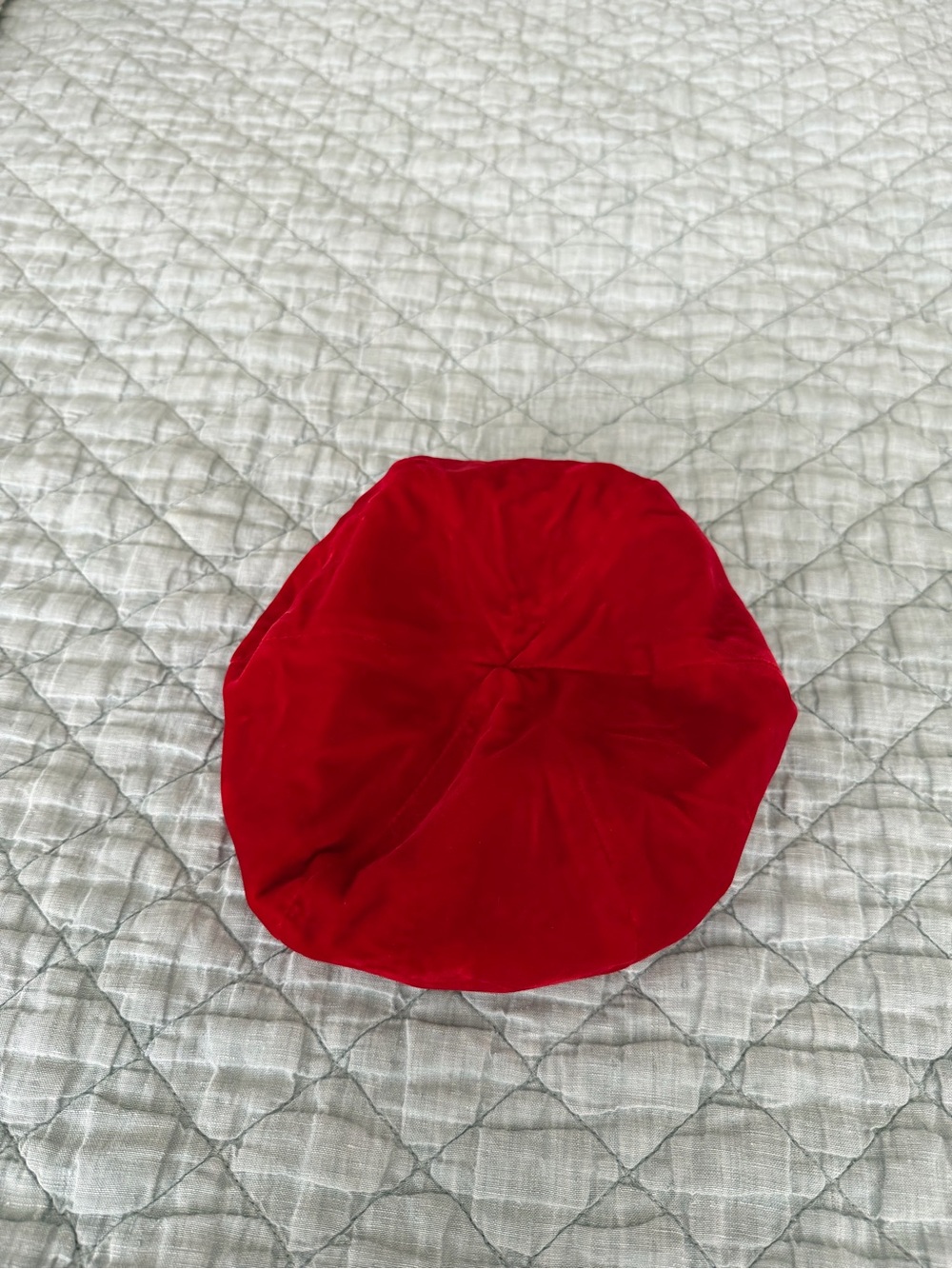 NWT - Bella Star Red Velvet Beret